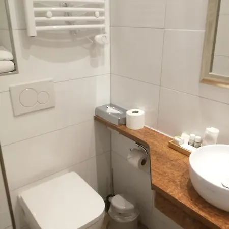 An Der Philharmonie 4*