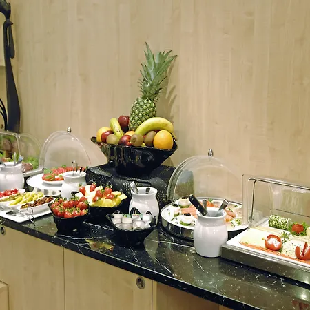 Hotell An Der Philharmonie Köln