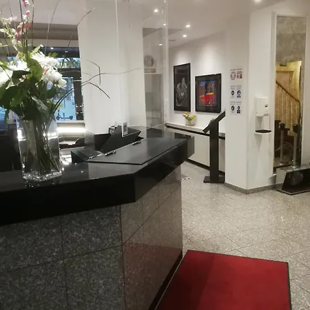 An Der Philharmonie 4*