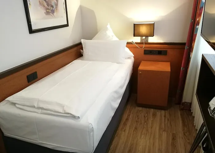 An Der Philharmonie 4* Köln