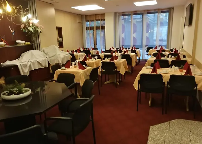 An Der Philharmonie 4*